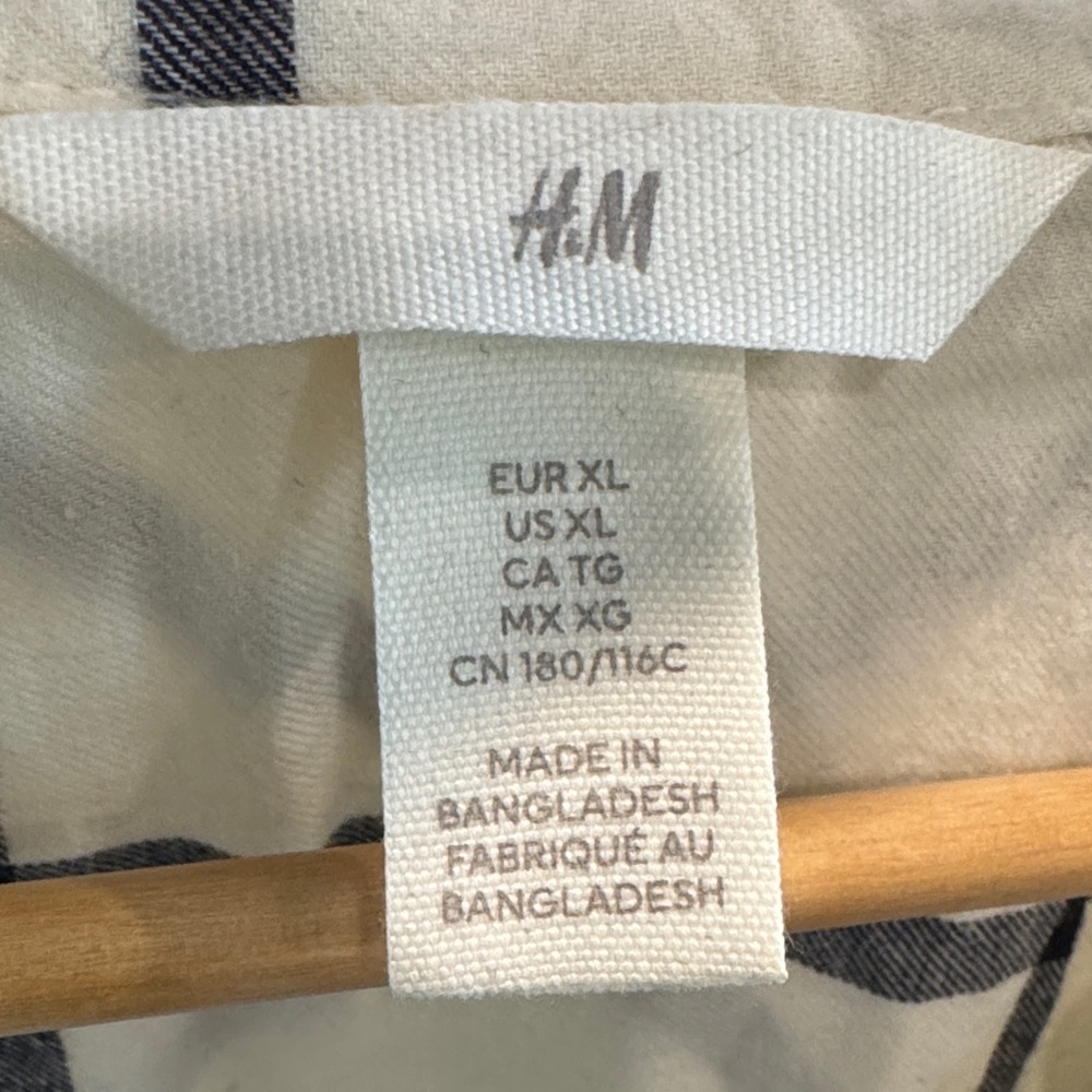H&M Cream/black plaid cotton flannel Size XL - Picture 4 of 8